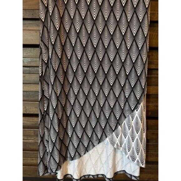 Ladies DESIGN HISTORY LRG Black White Geometric Hem Sleeveless Dress Party EUC‎ - Picture 3 of 11